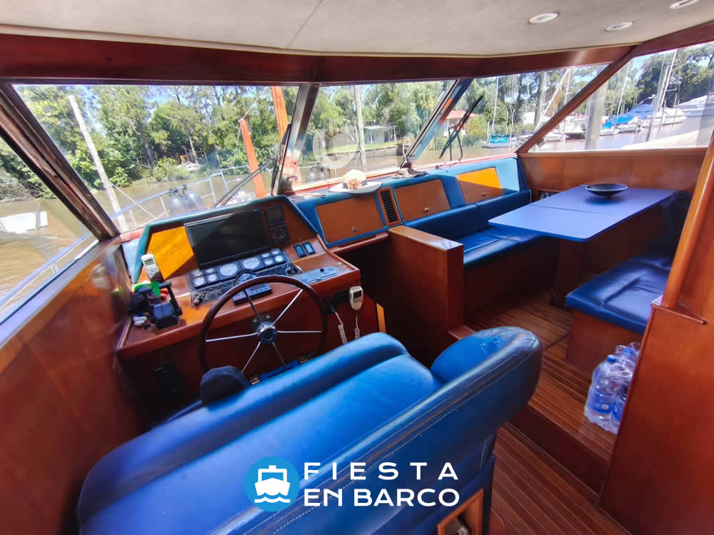 Yate Kismet - Alquiler de yates para eventos en Buenos Aires