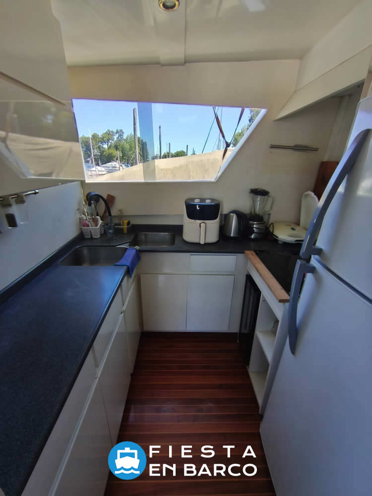 Yate Kismet - Alquiler de yates para eventos en Buenos Aires