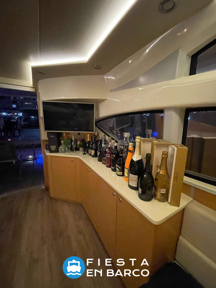 Yate Zafyro - Alquiler de yastes para eventos en Buenos Aires